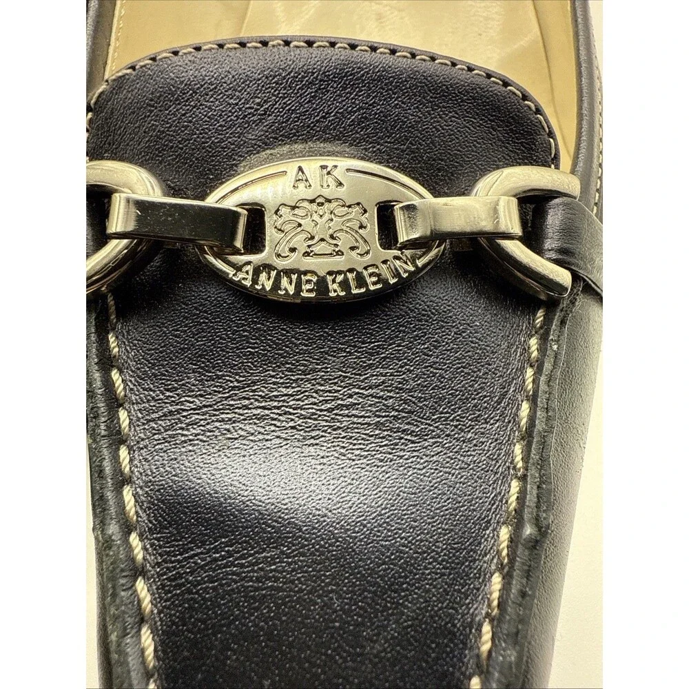 Anne Klein Spencer Kitten Heels Black Leather Gold Chain Pointed Toe Vintage? 9M - Picture 10 of 10